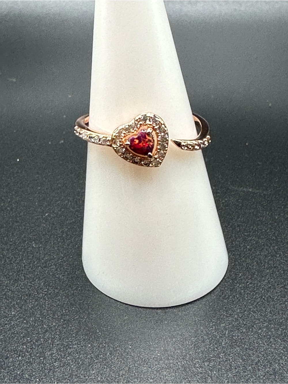 RBP6223 Shimmering Heart Ring Size 9 rose gold plating